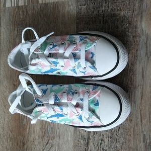 Kids converse